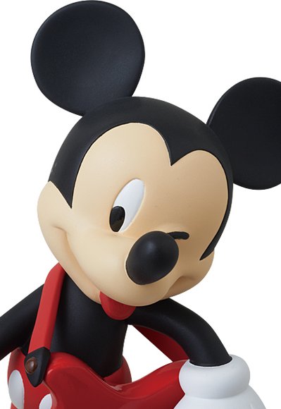 Mickey Mouse - Grunge Rock Ver., VCD No.186 figure by Disney, produced by Medicom Toy. Detail view.