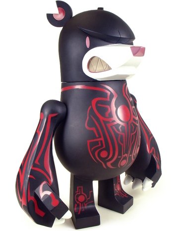 18 Red Crest Knuckle Bear - Diamond Previews Exclusive figure by Touma, produced by Play Imaginative. Front view.