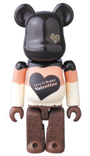 2017 Valentine Mousse Chocolat Ver. BE@RBRICK figure, produced by Medicom Toy. Front view.