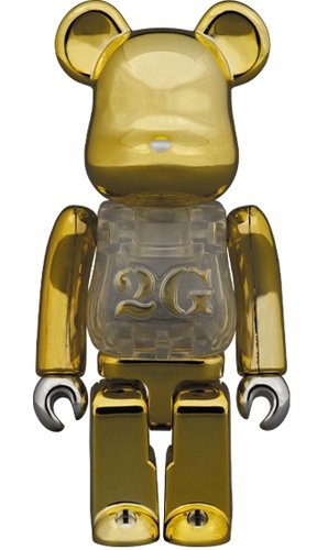 2G REVERSE BE@RBRICK 100% figure, produced by Medicom Toy. Front view.