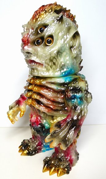 6 Eyed Sludge Demon figure by Lash X Blobpus. Front view.