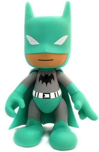 8 Batman - Green figure by Dc Comics, produced by Artoyz Originals. Front view.