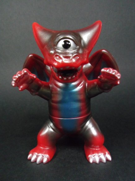 Crouching Deathra (ミニデスラ) figure by Gargamel, produced by Gargamel. Front view.