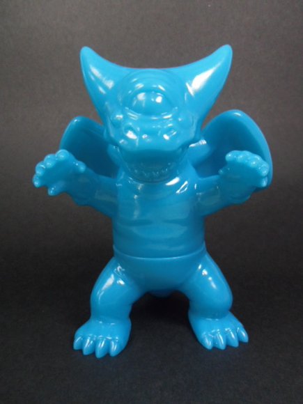 Crouching Deathra - Unpainted Rakugaki Blue figure by Gargamel, produced by Gargamel. Front view.