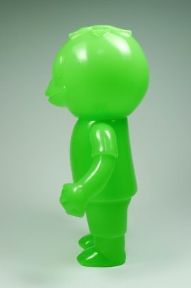 Kappa Shonen (かっぱ少年) - Unpainted Lime Green figure by Koji Harmon (Cometdebris), produced by Cometdebris. Side view.