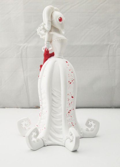 Bella Delamere - The Winter Deed figure by Doktor A, produced by Arts Unknown. Side view.