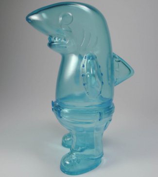 Sametan - Clear Ocean Blue figure by Koji Harmon (Cometdebris), produced by Cometdebris. Side view.