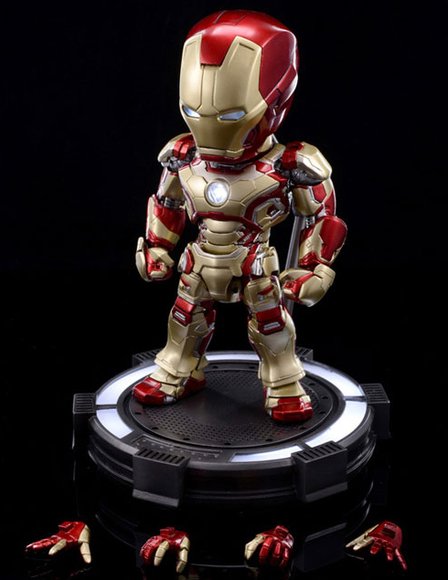 Hybrid Metal Figuration #010 Iron Man3 - Iron Man Mark 42 figure by Marvel, produced by Herocross. Detail view.