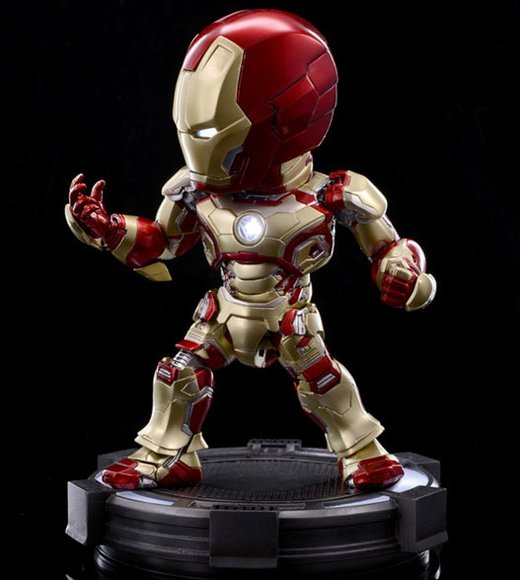 Hybrid Metal Figuration #010 Iron Man3 - Iron Man Mark 42 figure by Marvel, produced by Herocross. Side view.