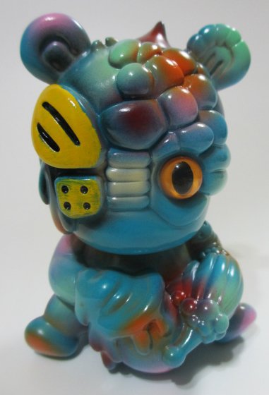 Mutant Bearos figure by Realxhead X Goccodo, produced by Realxhead. Front view.