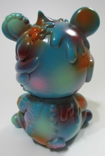 Mutant Bearos figure by Realxhead X Goccodo, produced by Realxhead. Back view.