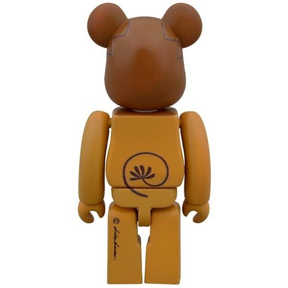 Lisa Larson - Lion Be@rbrick 100% figure by Lisa Larson, produced by Medicom Toy. Back view.