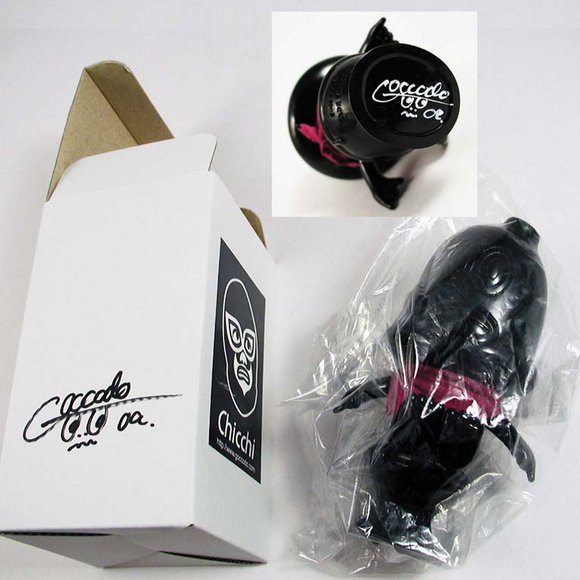 Chicchi - Black figure by Goccodo. Packaging.