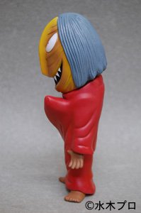 Adobarana (アドバラナ) figure by Shigeru Mizuki, produced by Sunguts. Side view.