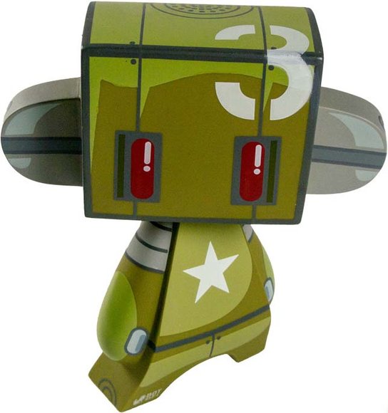 Armybot figure by Jeremy Madl (Mad), produced by Solid. Front view.