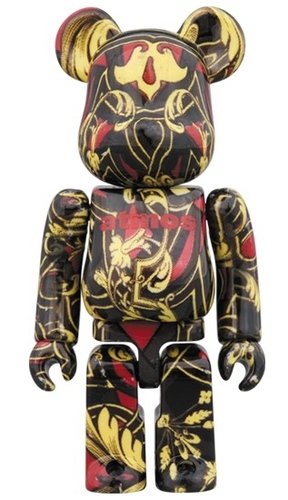 atmos scarf BE@RBRICK 100% figure, produced by Medicom Toy. Front view.