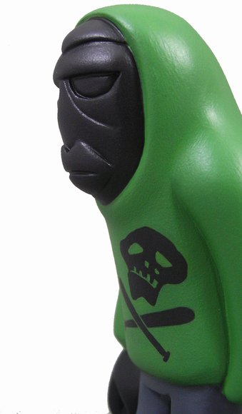 BadBoy Destroy figure by Lisa Rae Hansen, produced by Ibreaktoys. Detail view.