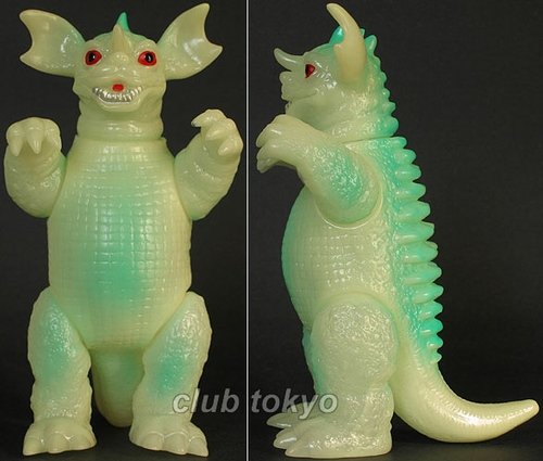 Baragon figure, produced by Marusan. Front view.