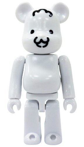 Be@rbick 30 – Artist (Nyaromeron) figure by Nyaromeron, produced by Medicom Toy. Front view.