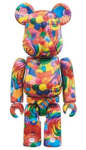 DYLANS CANDY BAR BE@RBRICK 100%  figure, produced by Medicom Toy. Front view.