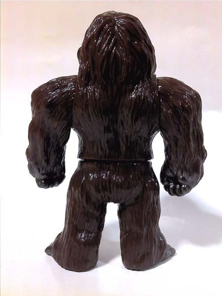 Bigfoot (ビッグフット) figure, produced by Iwa Japan. Back view.
