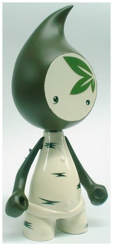 Birch Juice Gooma figure by Sergey Safonov. Front view.