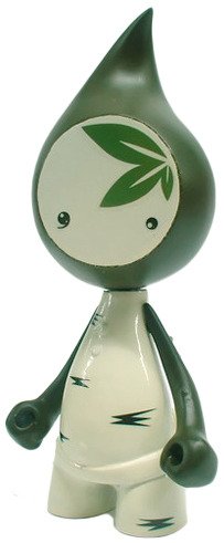 Birch Juice Gooma figure by Sergey Safonov. Front view.