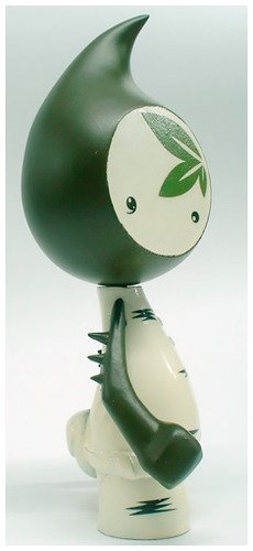 Birch Juice Gooma figure by Sergey Safonov. Side view.