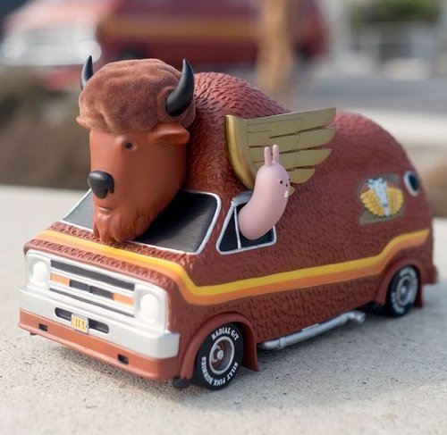 Bison Van figure by Jeremy Fish, produced by 3D Retro. Front view.