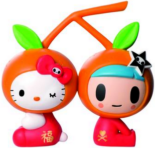 Tangerine Kitty figure by Simone Legno (Tokidoki), produced by Sanrio. Front view.