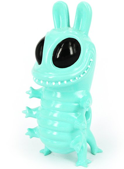 Hug the Killer - Bleu figure by Nikopicto, produced by Mighty Jaxx. Front view.
