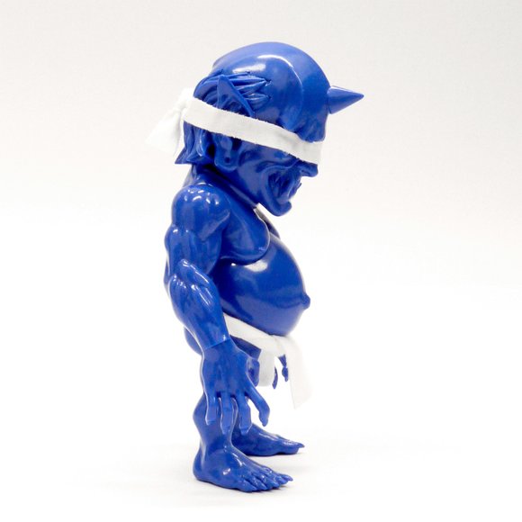 Debris Japan - SFB Blue figure by Junnosuke Abe, produced by Restore. Side view.