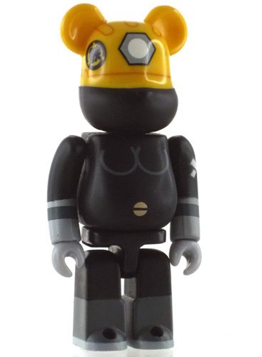 Brothersfree Be@rbrick 100% figure by Brothersfree, produced by Medicom Toy. Side view.