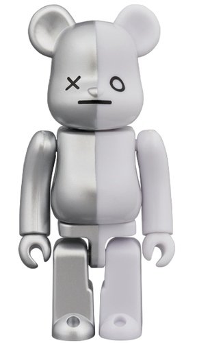 BT21 - COOKY BE@RBRICK 100% figure, produced by Medicom Toy. Front view.