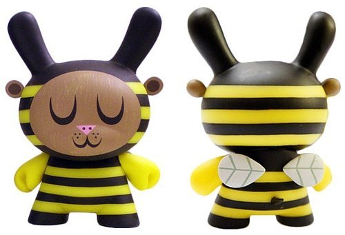 Bumble Bee  figure by Amanda Visell, produced by Kidrobot. Back view.