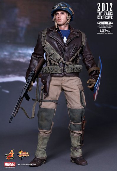 Captain America (Rescue Uniform Version) figure by Yulli, produced by Hot Toys. Front view.