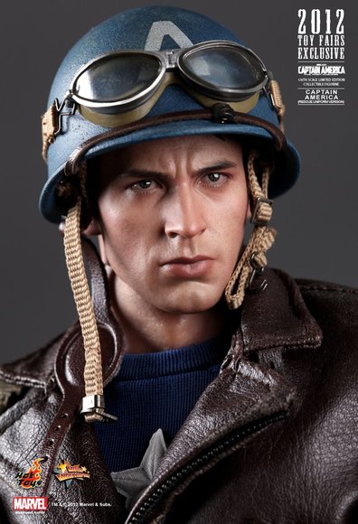 Captain America (Rescue Uniform Version) figure by Yulli, produced by Hot Toys. Detail view.