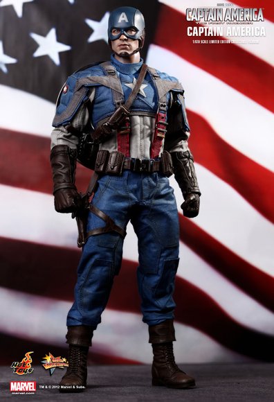 Captain America: The First Avenger figure by Kojun, produced by Hot Toys. Front view.