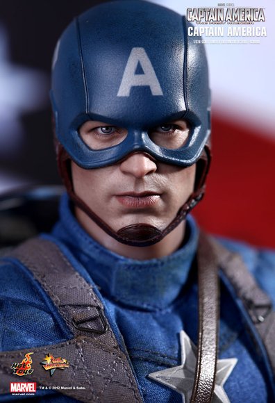 Captain America: The First Avenger figure by Kojun, produced by Hot Toys. Detail view.