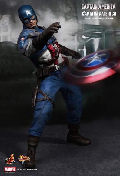 Captain America: The First Avenger figure by Kojun, produced by Hot Toys. Front view.