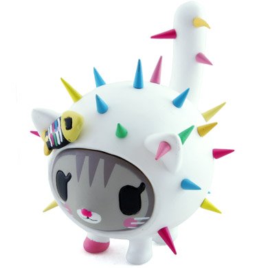 Carina figure by Simone Legno (Tokidoki), produced by Strangeco. Side view.