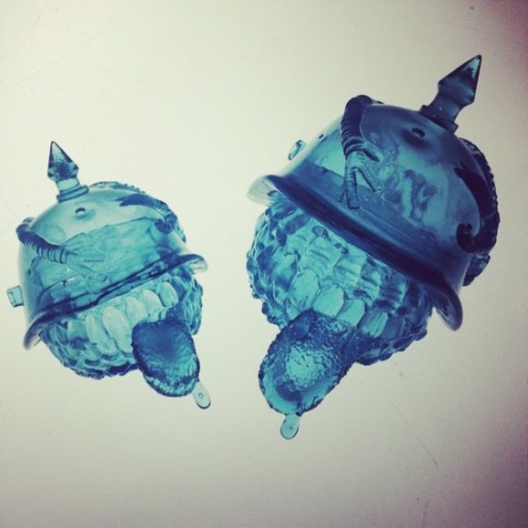 Clear Blue Hateball set - SDCC 2014 figure by Frank Kozik, produced by Grody Shogun. Front view.