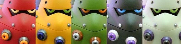Combat-R Zero - Plutonium figure by Robert De Castro, produced by Atomic Mushroom. Detail view.