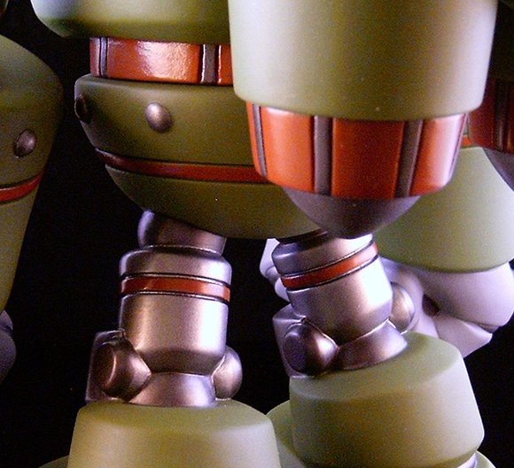 Combat-R Zero Swamp figure by Robert De Castro, produced by Atomic Mushroom. Detail view.