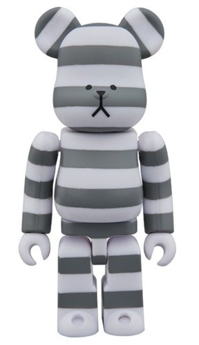 CRAFTHOLIC BE@RBRICK 100% figure, produced by Medicom Toy. Front view.