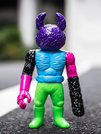 Crazy Pattern Real Uamou figure by Uamou & Realxhead, produced by Realxhead. Front view.