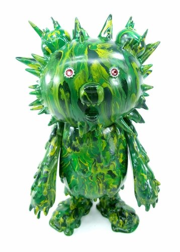Cronic custom Inc - Green Marbled figure by Cronic, produced by Instinctoy. Front view.