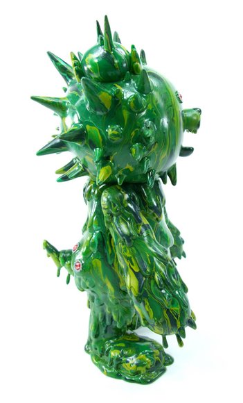 Cronic custom Inc - Green Marbled figure by Cronic, produced by Instinctoy. Side view.