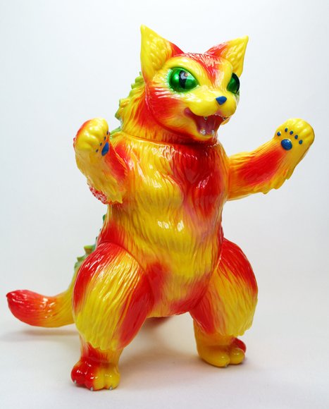 Custom Kaiju King Negora figure by Mark Nagata, produced by Max Toy Co.. Front view.