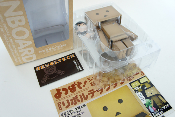 Danboard figure by Enoki Tomohide, produced by Kaiyodo. Packaging.